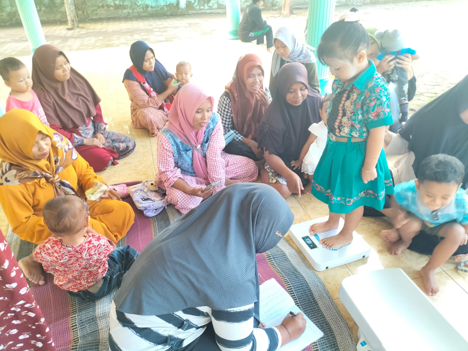 Kegiatan Posyandu Balita di Dusun Krajan Desa Pejarakan